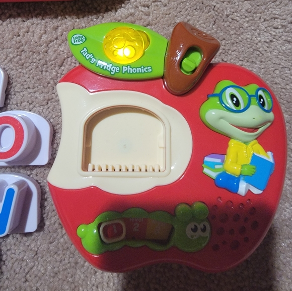 ABC's Leap Frog Phonics Learning Toy and Sesame Street Letters carrying Case - Picture 3 of 14